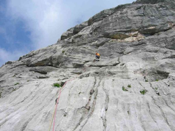 Die ersten Klettermeter in der Route "Last Minute" (7)