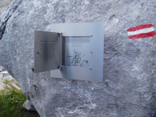 Das neugestaltete Marterl am Originalplatz