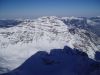 Blick vom Gipfel zum Breithorn mit seiner schon befahrenen Ostflanke